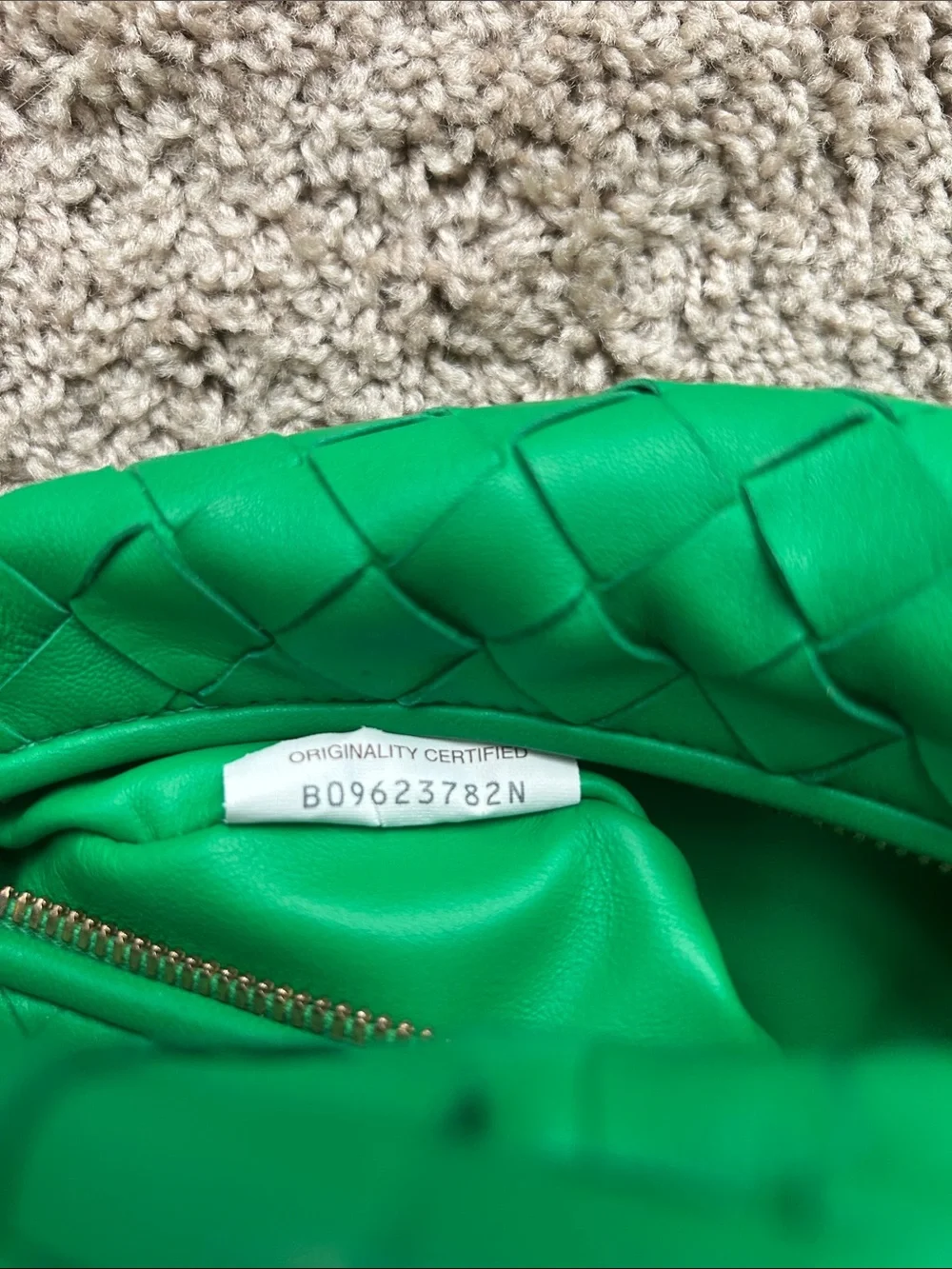 Bottega Veneta Knotted Intrecciato Hobo Bag in Bright Green. NWOT  BEST OFFER